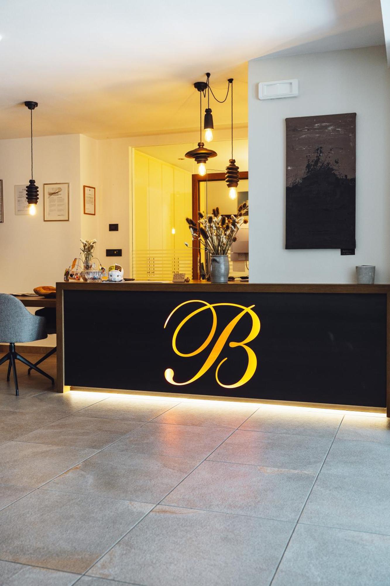 Appartement-Hotel Beatenhof ติโรโล ภายนอก รูปภาพ